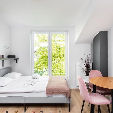 Smart Apartments - Old Town & Main Train Station - By Upstairs Cracovie Extérieur photo