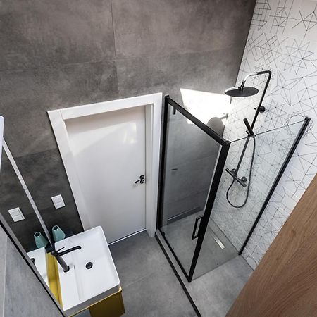 Smart Apartments - Old Town & Main Train Station - By Upstairs Cracovie Extérieur photo