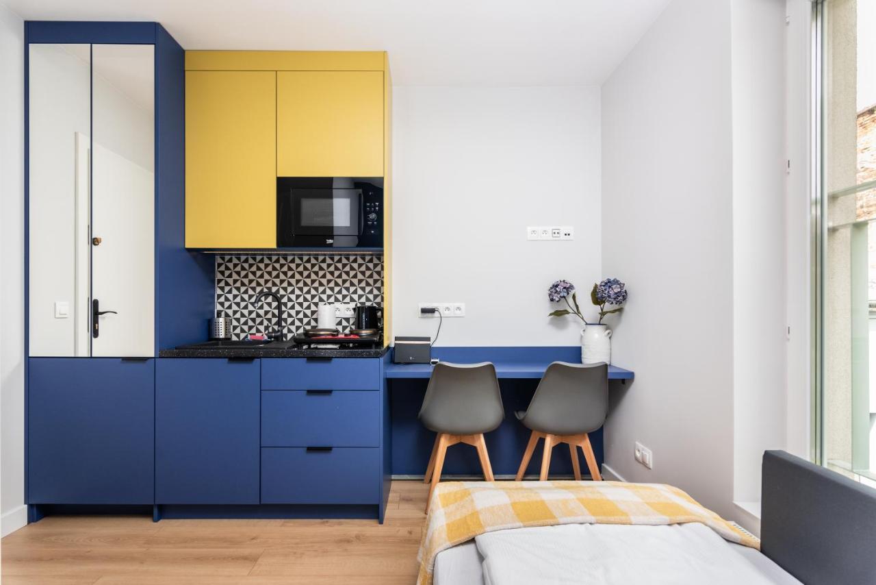 Smart Apartments - Old Town & Main Train Station - By Upstairs Cracovie Extérieur photo