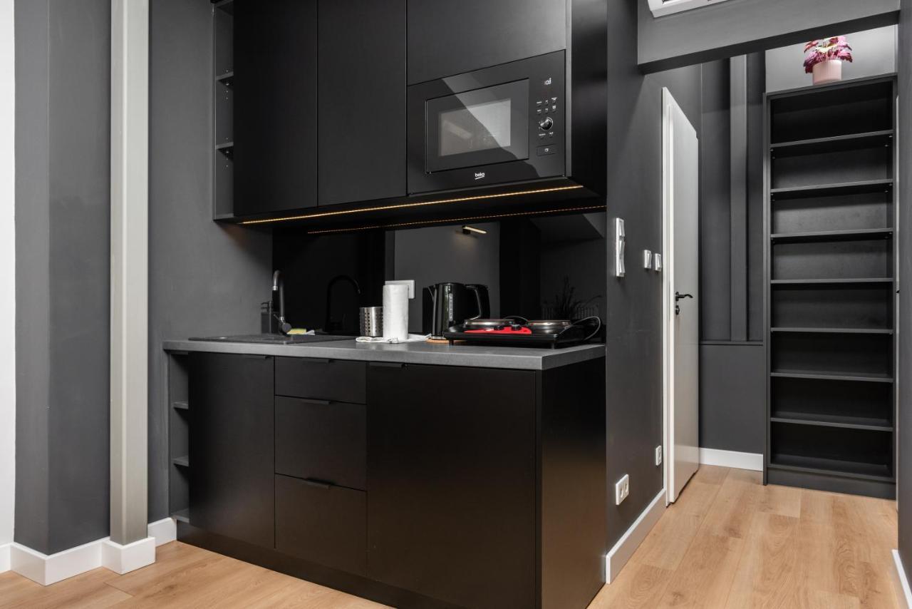 Smart Apartments - Old Town & Main Train Station - By Upstairs Cracovie Extérieur photo