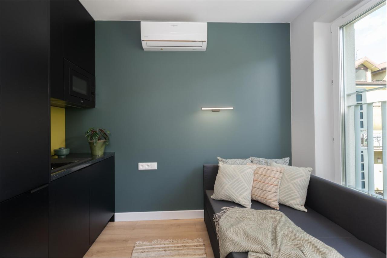 Smart Apartments - Old Town & Main Train Station - By Upstairs Cracovie Extérieur photo